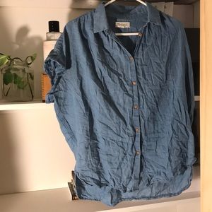 Madewell top size medium denim like chambray